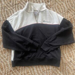 Champion Women's Black and White Half-Zip Sweatshirt